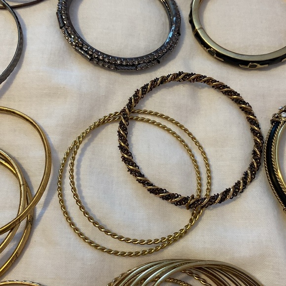 Bracelets - Picture 9 of 9